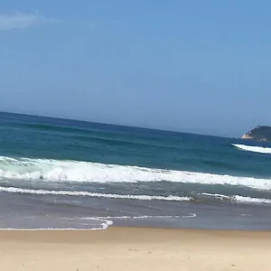 casa-na-praia-ar-c-piscbosque-dunas-e-lagoa.santa-catarina-brasil.com/