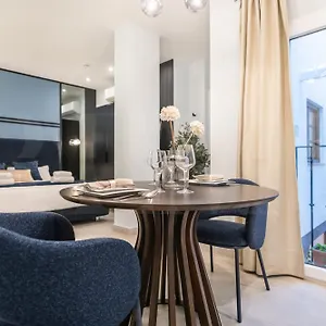 https://intimate-studio-in-the-heart-of-malaga.es-andalucia.com